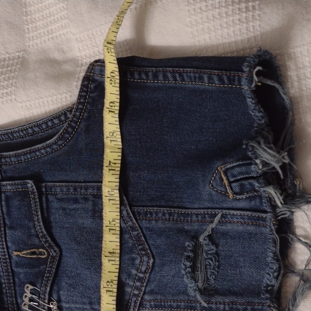 Fashion distressed jean crop vest - Picture 6 of 7
